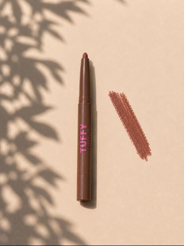 Peptide lip liner 01